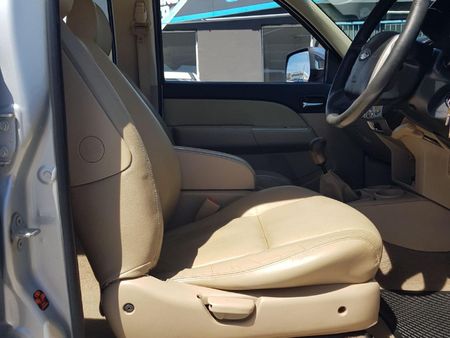 2011-Ford-Everest-30-TDCi-XLT_21