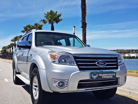 2011-Ford-Everest-30-TDCi-XLT_3