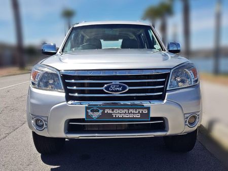 2011-Ford-Everest-30-TDCi-XLT_4