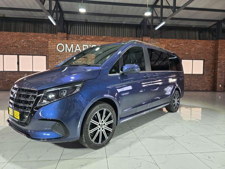 2025-Mercedes-Benz-V-Class-V300d-Exclusive_3