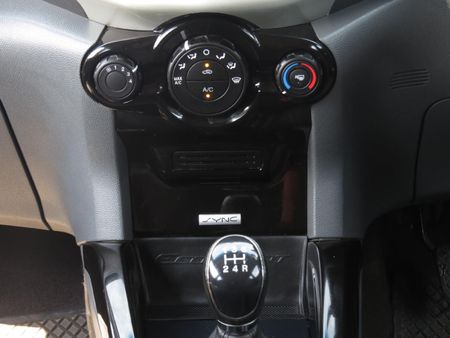 2016-Ford-EcoSport-15-TDCi-Trend_16