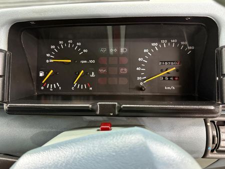 1992-Land-Rover-Discovery-V8i_9