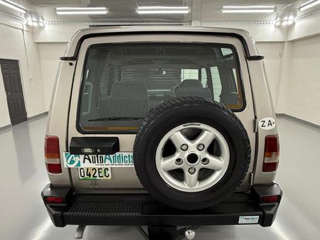 1992-Land-Rover-Discovery-V8i_2