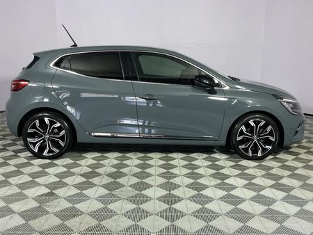 2022-Renault-Clio-V-10T-Intens_14