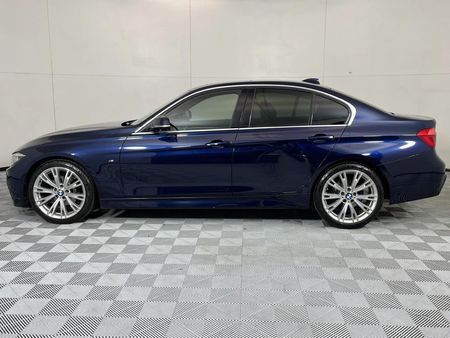 2016-BMW-3-Series-320i-40-Year-Edition-Auto_17
