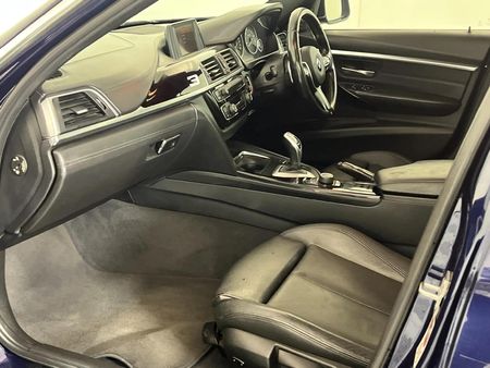 2016-BMW-3-Series-320i-40-Year-Edition-Auto_8