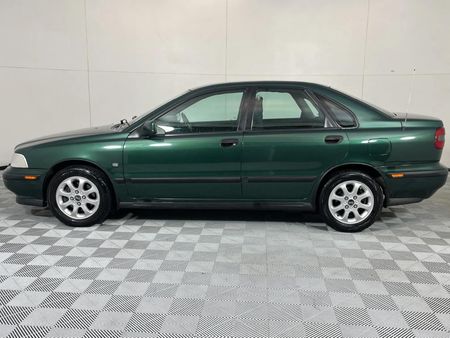 2000-Volvo-S40-20_16