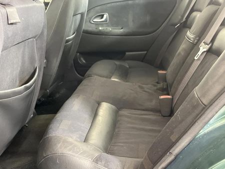 2000-Volvo-S40-20_3