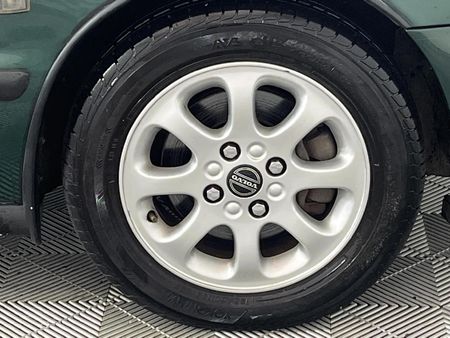 2000-Volvo-S40-20_4