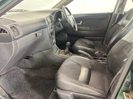 2000-Volvo-S40-20_8