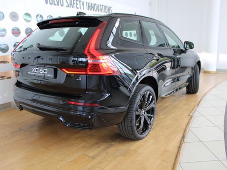 2025-Volvo-XC60-T8-Twin-Engine-Ultimate-Dark-AWD_3