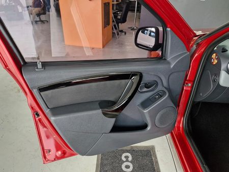2015-Renault-Duster-15-dCi-Dynamique_10