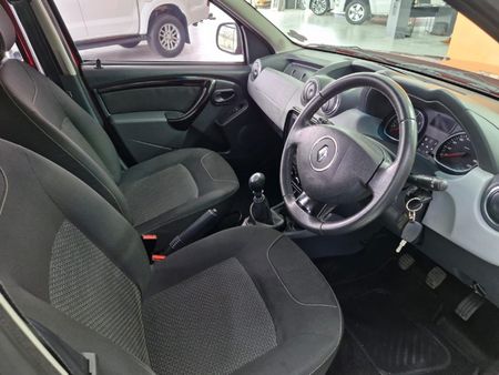 2015-Renault-Duster-15-dCi-Dynamique_13