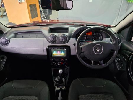 2015-Renault-Duster-15-dCi-Dynamique_14