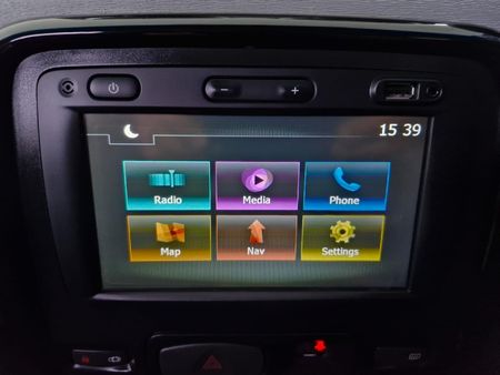 2015-Renault-Duster-15-dCi-Dynamique_17