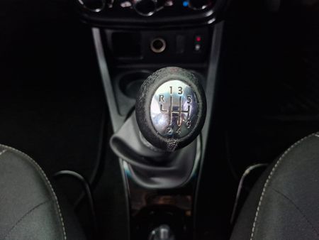 2015-Renault-Duster-15-dCi-Dynamique_19
