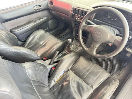1997-Toyota-Corolla-RSi-20v_8