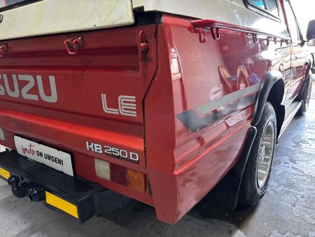 1995-Isuzu-KB-250D-LWB-LE-Single-Cab_9