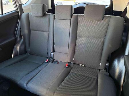 2017-Toyota-RAV4-20-GX_9