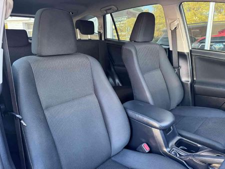 2017-Toyota-RAV4-20-GX_7