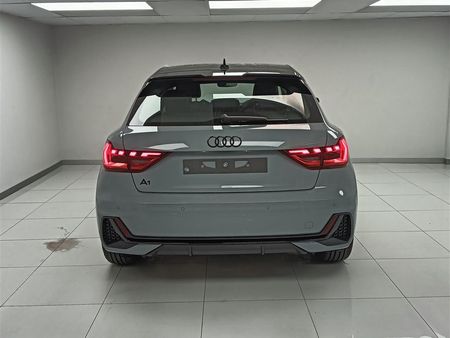 2025-Audi-A1-Audi-A1-Sportback-30TFSI-S-Tronic-Black-Edition_3