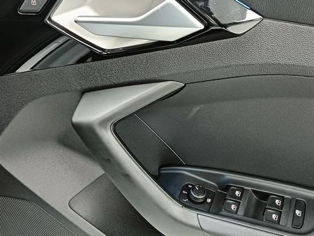 2025-Audi-A1-Audi-A1-Sportback-30TFSI-S-Tronic-Black-Edition_8