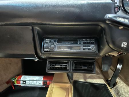 1979-Ferrari-308-GTS_10