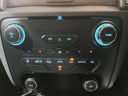 2019-Ford-Everest-32-TDCi-XLT-4x4-Auto_14