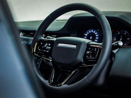 2025-Land-Rover-Range-Rover-Evoque-20D-SE-R-Dynamic-D200-147kW_10