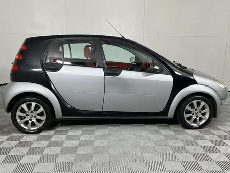 2005-Smart-ForFour-13-Pulse_13