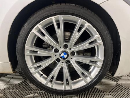 2016-BMW-3-Series-320i-40-Year-Edition-Auto_5
