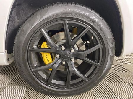 2021-Jeep-Grand-Cherokee-62-SC-Trackhawk_6