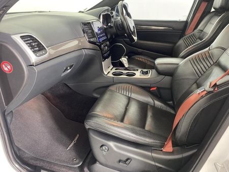 2021-Jeep-Grand-Cherokee-62-SC-Trackhawk_8