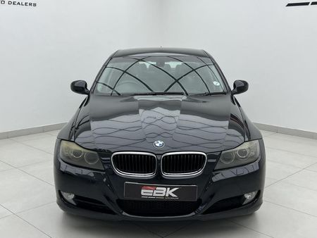 2009-BMW-3-Series-320i-Auto_1