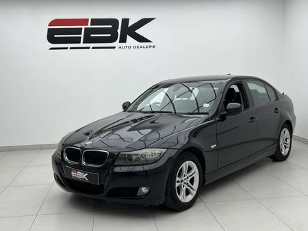 2009-BMW-3-Series-320i-Auto_2