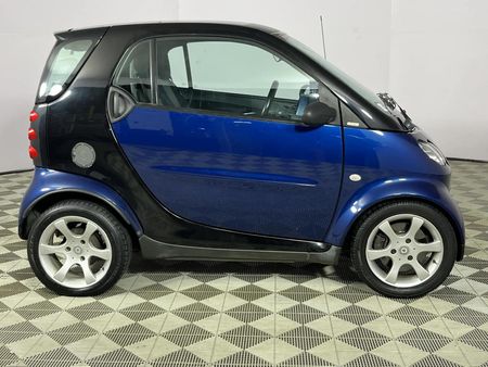 2005-Smart-ForTwo-Coupe-Pulse_10