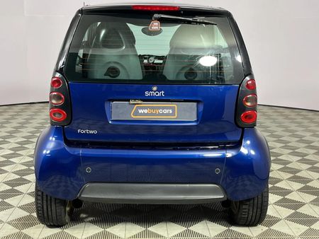 2005-Smart-ForTwo-Coupe-Pulse_11
