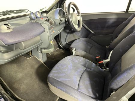 2005-Smart-ForTwo-Coupe-Pulse_6