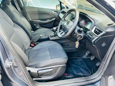 2022-Renault-Clio-V-10T-Zen_10