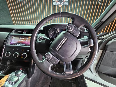2018-Land-Rover-Discovery-30-TD6-S_16