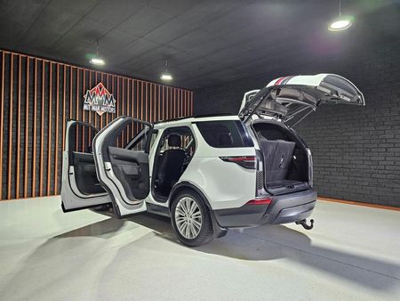 2018-Land-Rover-Discovery-30-TD6-S_22