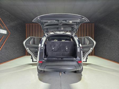 2018-Land-Rover-Discovery-30-TD6-S_23