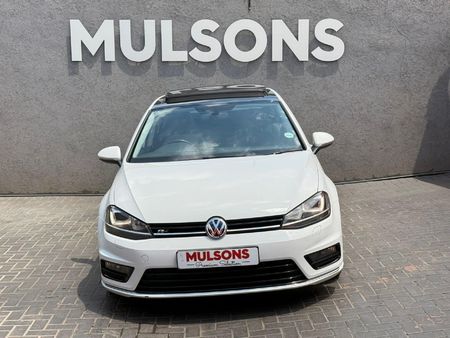 2015-Volkswagen-Golf-VII-14-TSI-Comfortline-Auto_2