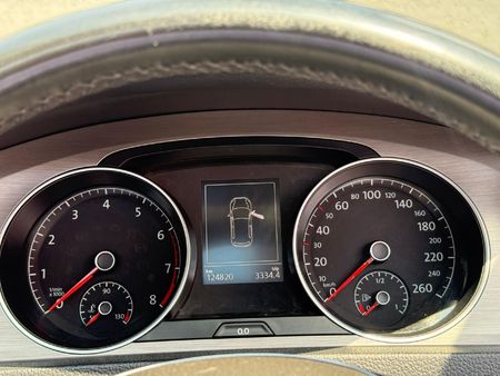 2015-Volkswagen-Golf-VII-14-TSI-Comfortline-Auto_5