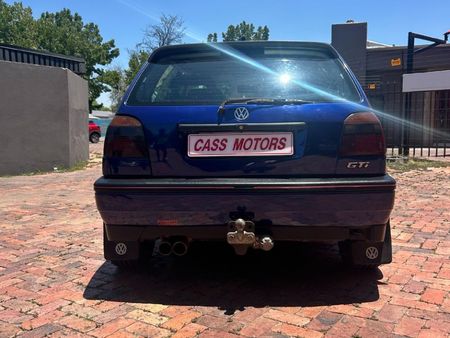1998-Volkswagen-Golf-3-GTI-20-8v_5