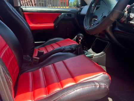 1998-Volkswagen-Golf-3-GTI-20-8v_7