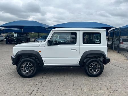 2026-Suzuki-Jimny-15-GLX_5