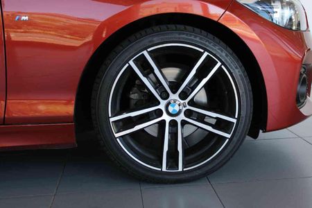 2019-BMW-1-Series-120i-5-dr-Edition-M-Sport-Shadow-Auto_4