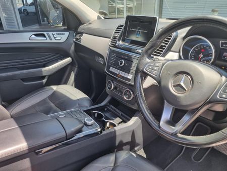 2019-Mercedes-Benz-GLE-Coupe-350d-4Matic_11