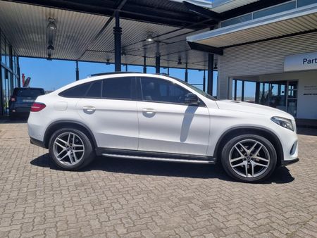 2019-Mercedes-Benz-GLE-Coupe-350d-4Matic_3